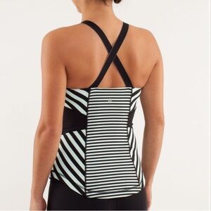 Lululemon Athletic Tank Top Workit Out Stripe Black and Light Blue Size 10
